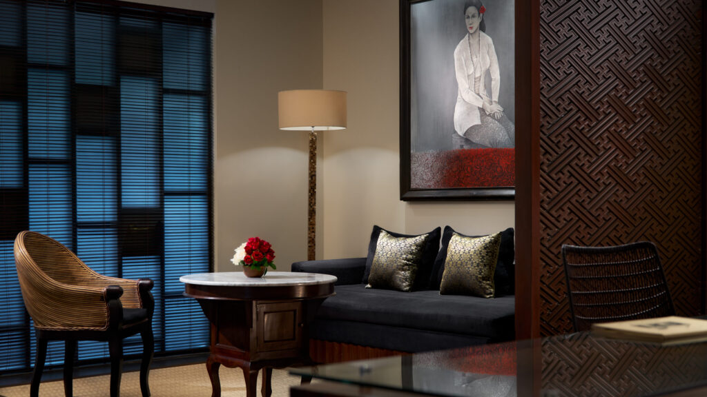 8. Living Room – Ocean Front Honeymoon Suite